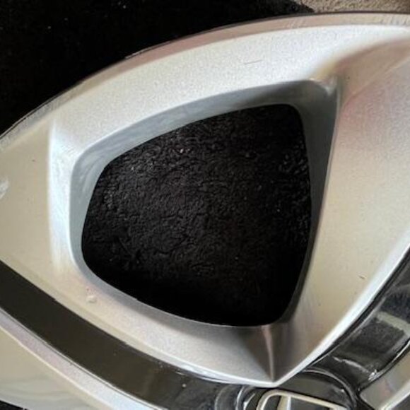 Honda Wheel Covers/Hubcaps - Picture 5 of 9